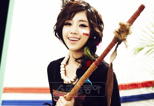 걸그룹 티아라 출신으로 이번엔 영화 ‘화이트:저주의 멜로디’의 주연으로 나선 함은정. 스포츠동아 독자들과 ‘화통’한 토크에 나섰다.