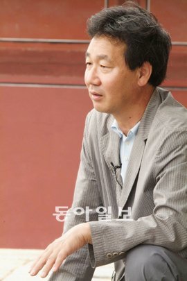 대학에서 역사를 전공한 소설가 오세영 씨는 조선시대 북벌을 소재로 한 소설 출간과 관련해 “사료의 부족한 부분을 스토리텔링으로 채워 기록하는 것 역시 역사적 의미가 있다”고 강조했다. 시아 제공