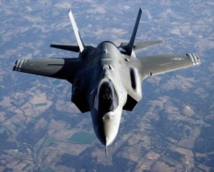 뛰어난 스텔스 기능으로 북한 전략시설에 정밀 타격이 가능하다고 평가받는 F-35.