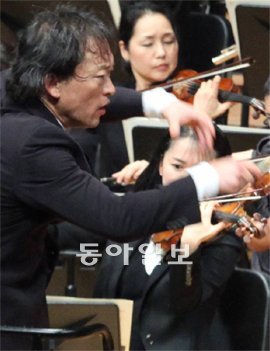 유럽 투어를 앞둔 서울시향은 9일 정명훈 예술감독의 향취가 두드러지는 연주를 들려줬다.서울시립교향악단 제공