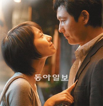 한국 남성과 중국 여성의 사랑을 그린 영화 ‘호우시절’ 의 한 장면. 동아일보 DB