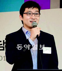 김범석 쿠팡 대표가 18일 서울 중구 소공동 롯데호텔 기자간담회에서 그동안의 성과와 앞으로의 비전을 설명하고 있다. 쿠팡 제공