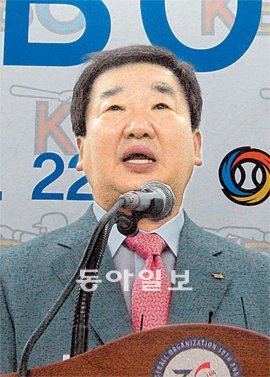 구본능 제19대 한국야구위원회(KBO) 총재가 서울 강남구 도곡동 야구회관에서 22일 취임 소감을 밝히고 있다. 황태훈 기자 beetlez@donga.com