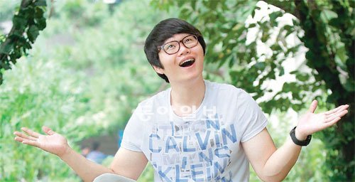 최효종은 “20, 30대 남성들이 ‘애정남’을 좋아하고 지지하는 것 같다”며 “앞으로 나이 들어 40대, 50대가 돼도 이 팬들과 함께 가고 싶다”고 말했다. 김미옥 기자 salt@donga.com