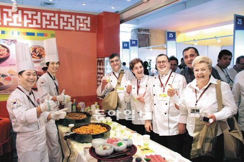세계 일류 요리사들의 올림픽인 WACS 총회와 대전세계조리사대회가 내년 5월 1일부터 대전에서 열린다. 아래 사진은 지난해 칠레 산티아고에서 열린 WACS 총회 장면.