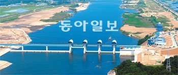 충남 부여읍과 청양군 청남면을 잇는 백제보가 6일 일반에 개방된다. 앞으로 수변 공간에 대한 활용도가 크게 높아질 것으로 기대된다. 대전지방국토관리청 제공