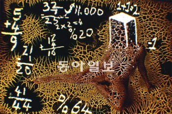 엄청난 업적을 이룬 난독증 ‘환자’들에 대해 이 책은 이들의 성취가 난독증에도 ‘불구하고’가 아니라 난독증 ‘덕분에’ 가능했다고 설명한다. 글 읽기와 계산하기에 서툴렀기 때문에 어진 과제를 시각적 ‘이미지’로 생각했고, 그 덕에 창조력의 한계도 뛰어넘을 수 있었다는 것이다. 지식갤러리 제공