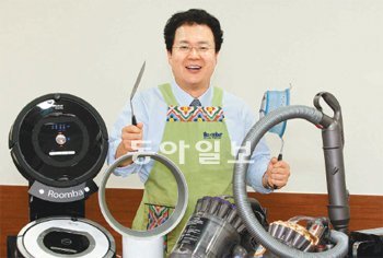 김성우 대표는 ‘자의 반 타의반’으로 집에서 청소와 요리를 하는 것이 히트상품을 발굴하
는 비결이 됐다고 말했다. 양회성 기자 yohan@donga.com