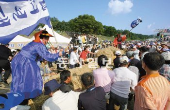 충북 충주시 엄정면 목계리에서 민속축제인 목계별신제가 22, 23일 열린다. 충주시 제공