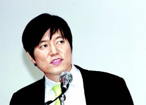 조현찬 국제금융공사(IFC) 매니저가 21일 서울 안암동 고려대에서 ‘나의 국제기구 진출 경험’이란 주제로 강연을 하고 있다. 변영욱 기자