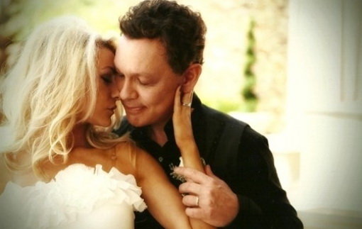 17살의 코트니 스터든과 52살 더그 허치슨. 출처= 더그 허치슨 홈페이지