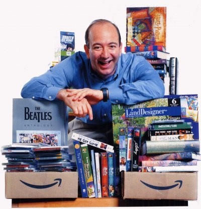 '인터넷 골드러쉬' 1세대인 제프 베조스(Jeff Bezos) 아마존 회장. 그는 아마존을 소프트웨어 강자로 키워냈다. 동아일보 DB