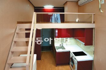 도시형생활주택 차별화를 위해서는 무엇보다 디자인이 중요하다. 사진은 빨간색을 포인트색으로 구성한 서울 마포구 신수동의 도시형생활주택. 수목건축 제공