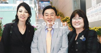 대구경북디자인센터를 찾은 이지향, 전병덕, 함미연 대구시해외자문관(왼쪽부터).