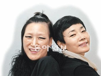 현대무용 안무가 안애순 씨(오른쪽)와 의상디자이너 임선옥 씨. 김재명 기자 base@donga.com