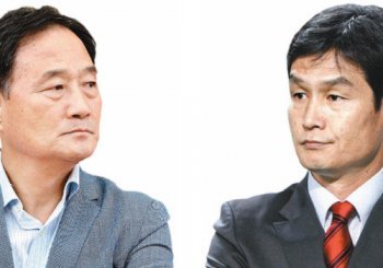 김호곤 감독(왼쪽), 최용수 감독(오른쪽)