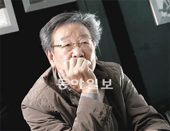 ‘천상의 화원 곰배령’에서 최불암은 고집스럽지만 속마음은 따뜻한 ‘한국의 아버지’로 열연한다. 지호영 기자 f3young@donga.com
