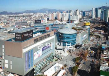 현대산업개발이 이전하는 용산 아이파크몰.