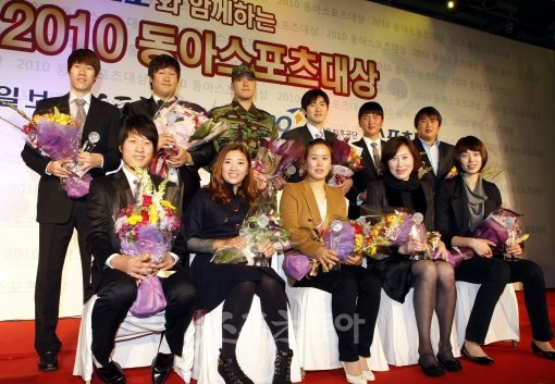 동아스포츠대상은 국내에서 유일하게 5대 프로스포츠 최고 선수들을 한 자리에 모으는 ‘꿈의 무대’다. 투명한 절차로 선수들이 직접 뽑아 ‘MVP 중의 MVP’로 불린다. 사진은 지난해 시상식 장면. 스포츠동아DB