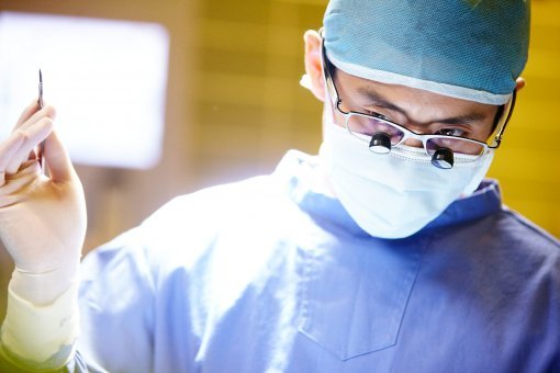 신하균이 8년 만에 선택한 드라마 ‘브레인’이 시청률 상승세를 그리면서 ‘강훈앓이’라는 유행어를 만들어내고 있다. 사진제공｜KBS