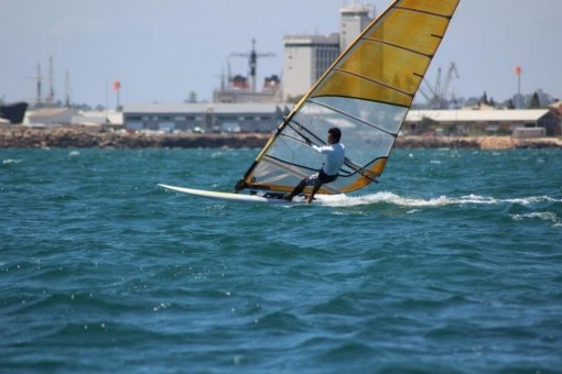 한국 윈드서핑의 기대주 이태훈은 내년 런던오림픽 유력한 메달 후보로 손꼽히고 있다. 사진제공｜대한요트협회
