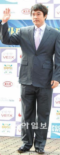 11일 프로야구 골든글러브 시상식에 참석한 날씬한 모습의 김동주. 동아일보DB
