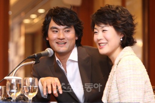 박찬호(왼쪽)와 박리혜씨 부부. 스포츠동아DB