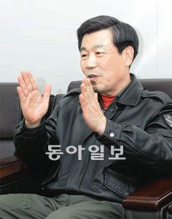 지난해 말에 정년퇴임한 박준홍 전 공군작전사령부 안전검열조사관. 공군 제공
