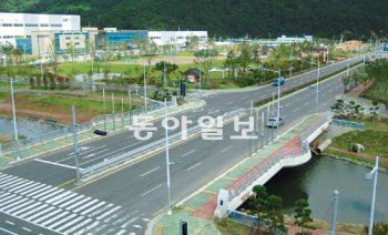조만간 개통될 예정인 ‘서부산권 중량물 운송로’의 화전3호교 전경. 부산시 제공