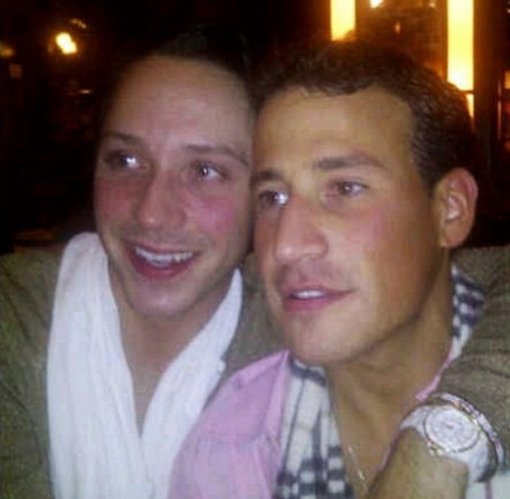 동성 결혼을 하게 된 조니 위어(사진 왼쪽) [사진 ㅣ 조니 위어 트위터]