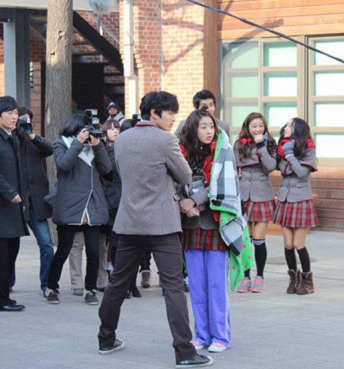 출처= 커뮤니티 게시판