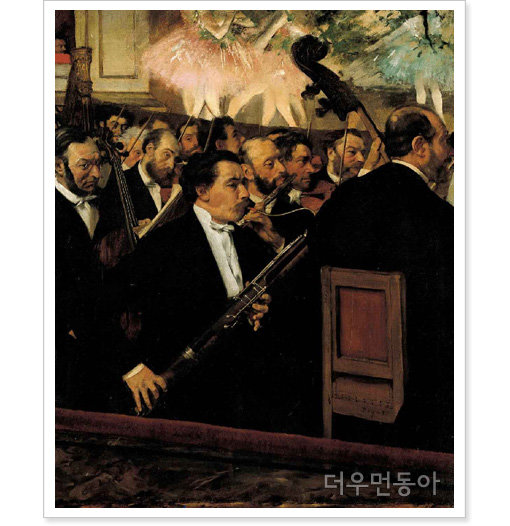 ▲ 드가 ‘파리 오페라의 오케스트라’ (1868, 캔버스에 유채, 56.5x46.2cm, 오르세미술관)