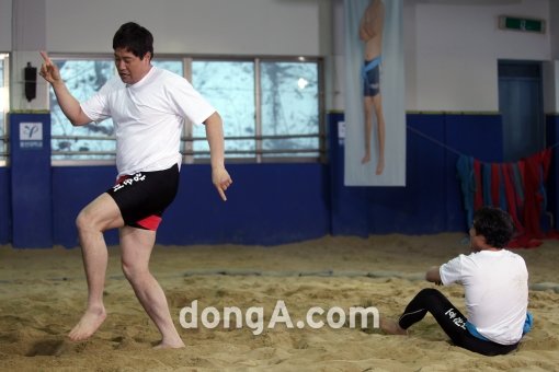 양준혁은 이번 씨름 경합을 자신했다. 다른 멤버들도 1위 이만기, 2위는 양준혁이 차지할 것 같다고 입을 모았다. 사진｜동아닷컴 오세훈 기자 ohhoony@donga.com