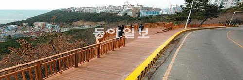 9월이면 완공되는 부산 해운대 십오굽이 달맞이길이 일부 모습을 드러냈다. 해운대구 제공