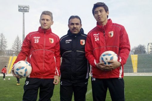 사진출처=아우크스부르크 페이스북