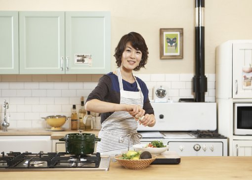 요리 프로그램의 단독 진행을 맡은 야구 선수 박찬호의 아내 박리혜 씨. 사진제공｜올리브