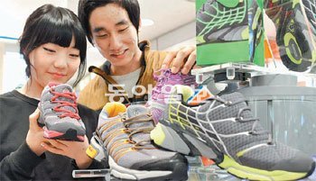 부산지역에서 생산하는 기능성 신발을 글로벌 명품 브랜드로 키우기 위한 사업이 진행된다. 동아일보DB