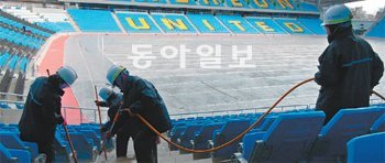 3월 11일 개장하는 인천 남구 숭의동 인천축구전용구장. 이날 인천 유나이티드와 수원 블루윙즈의 프로축구개막전이 열릴 예정이다. 김영국 동아닷컴 객원기자 press82@donga.com