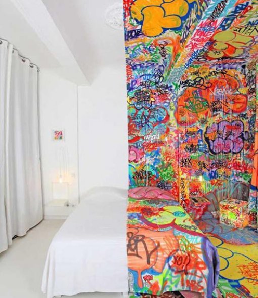 ‘이중인격 호텔방’ (출처= 커뮤니티 게시판)