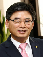 김화동 국가과학기술위원회 상임위원