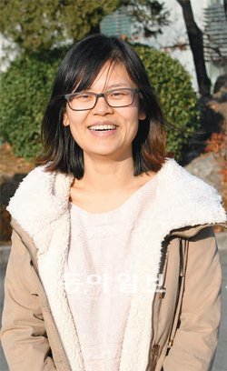 수도권 대학 최초로 총유학생회장에 당선돼 첫 학기를 맞은 허윈 경희대 총유학생회장이 활짝 웃으며 인터뷰에 응하고 있다. 서동일 기자 dong@donga.com