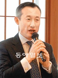 이호림 오비맥주 사장은 일본 교토 산토리 맥주공장에서 가진 기자간담회에서 “대한민국 대표 맥주 ‘카스’를 앞세워 아시아 시장에서 ‘맥주 한류’를 일으키겠다”는 포부를 밝혔다. 오비맥주 제공