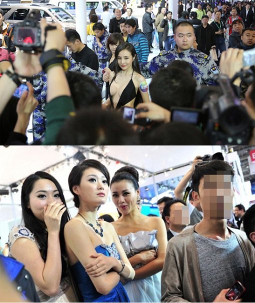 놀란 듯 구경하는 관람객들과 모델들(출처= 시나닷컴)