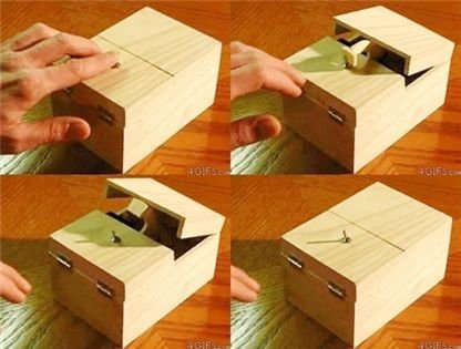 ‘정말 쓸데없는 물건’게시물 화제.