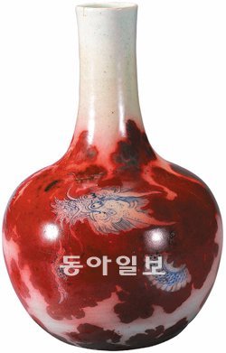 백자청화진사채운룡문병