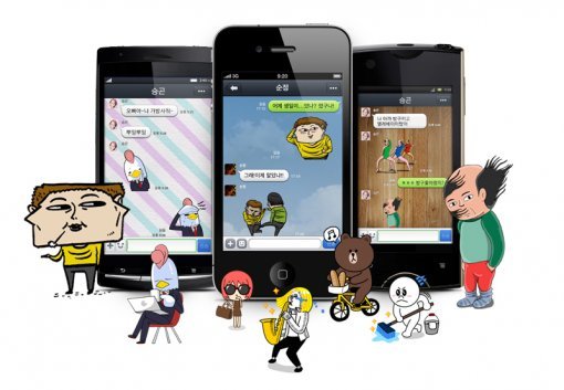 스티커와 이모티콘 서비스를 놓고 국내 모바일 메신저 제공사들이 치열한 경쟁을 벌이고 있다. 다음의 ‘마이피플’, 카카오톡과 함께 NHN의 모바일 메신저 ‘라인’도 젊은 층을 타깃으로 한 스티커 서비스(사진)를 제공하고 있다. 사진제공｜NHN