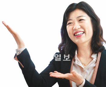 여성 장교 출신으로는 처음 삼성전자에 입사한 최가영 씨는 군에서 익힌 리더십을 바탕으로 여성 리더로 성장하고 싶다는 꿈을 밝혔다. 삼성전자 제공