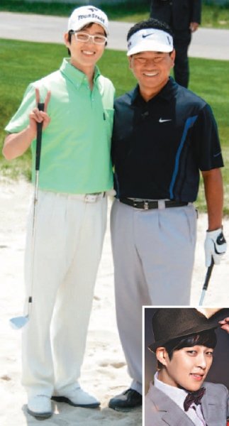 박광현(왼쪽)이 한국이 낳은 세계적인 골퍼 최경주와 골프장에서 기념촬영을 하고 있다. 작은 사진은 뮤지컬 ‘캐치 미 이프 유 캔’에서 주인공 ‘프랭크’로 분한 박광현. 사진제공｜엠뮤지컬, 박광현