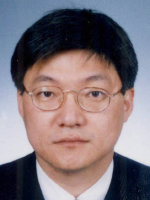 윤덕민 국립외교원 교수