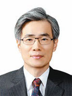 한상린 심사위원장 한양대 경영학부 교수